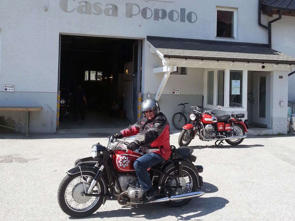 Casa Popolo Andermatt Hostel Buitenkant foto