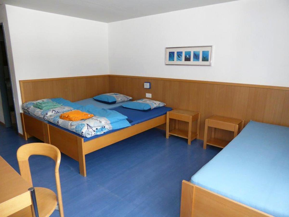 Casa Popolo Andermatt Hostel Buitenkant foto