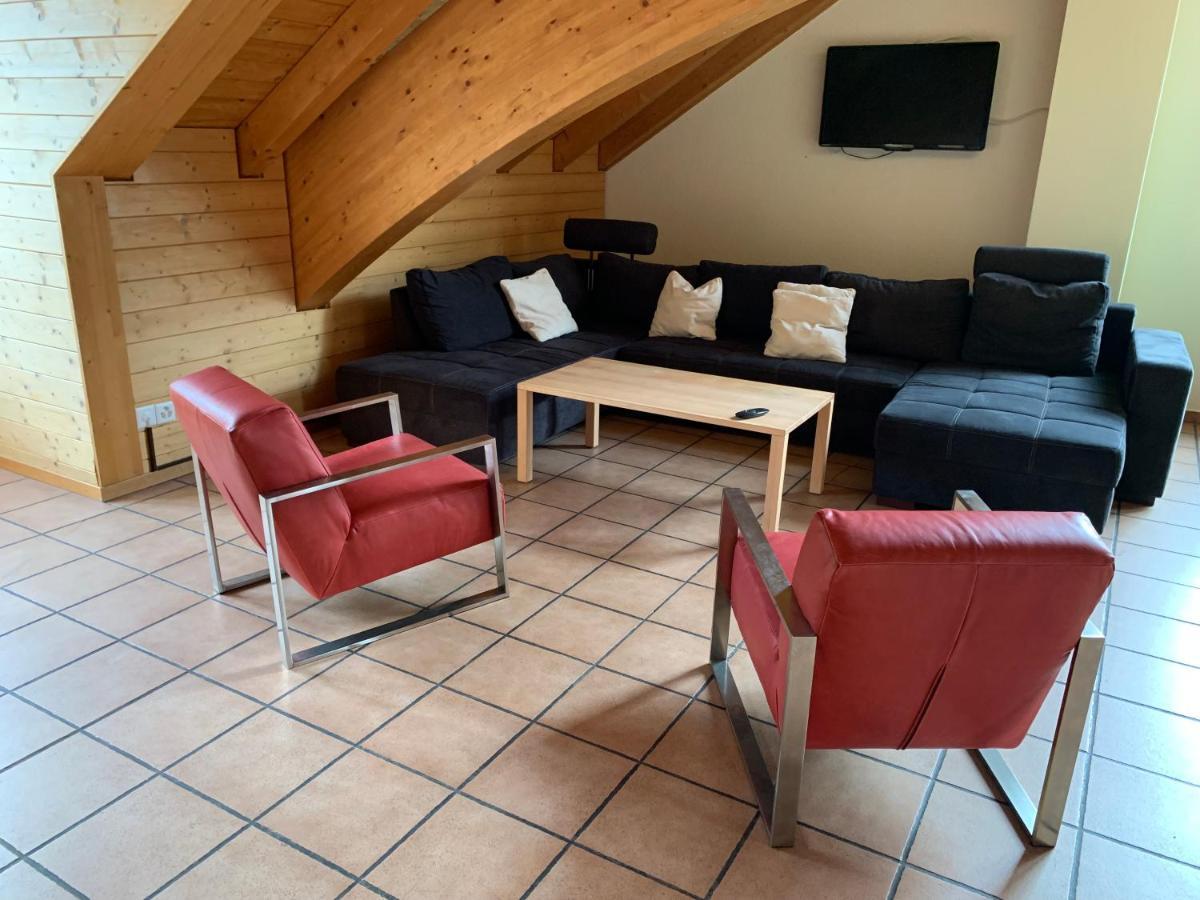 Casa Popolo Andermatt Hostel Buitenkant foto